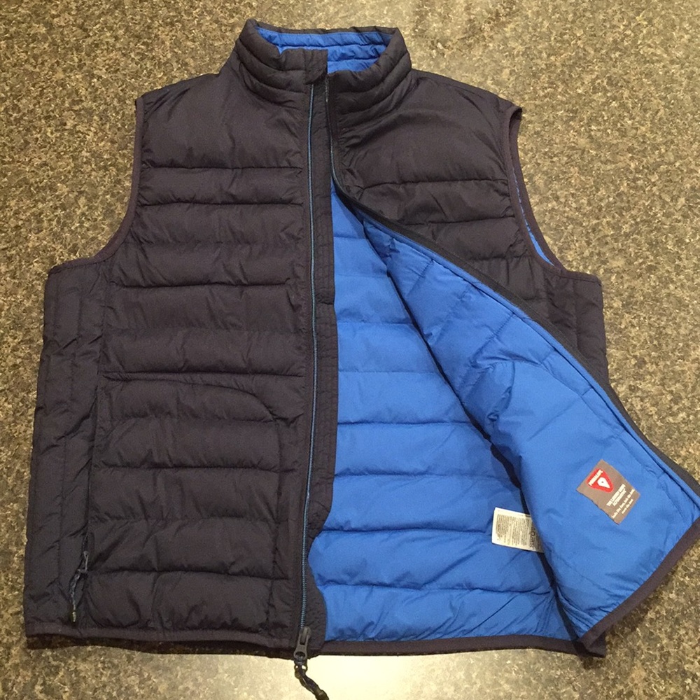 Nwot Gap Down Coldcontrol Lightweight Puffer Vest - image 3